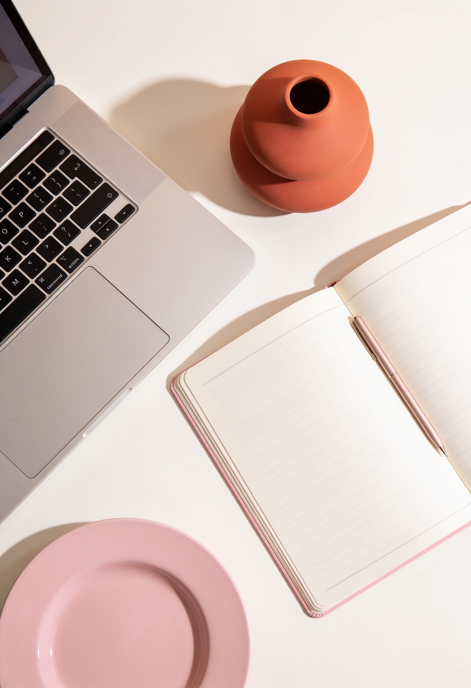 Copywriting IA : écrire avec l&rsquo;IA sans sonner comme un robot
